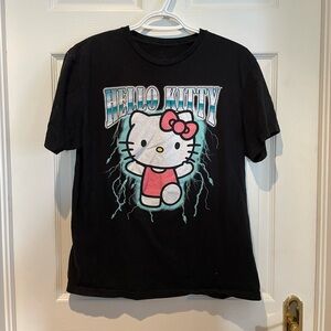 Women’s Hello Kitty graphic tee